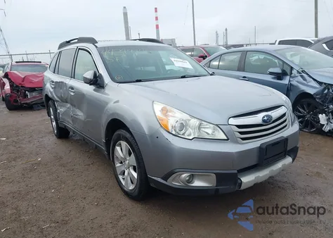 2011 Subaru Outback 3.6R Limited z USA, uszkodzony, nr VIN 4S4BRDLC9B2414442